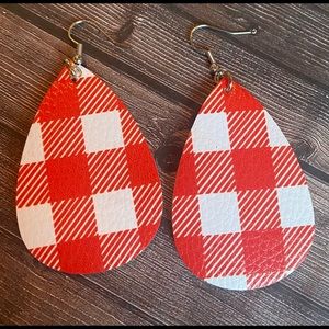 BRAND NEW TEAR DROP VALENTINE’s DAY EARRINGS
